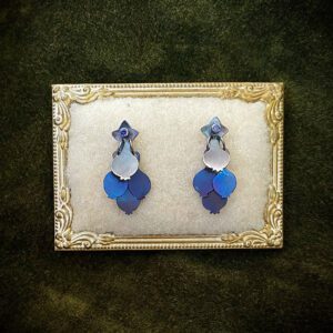 Kõrvarõngad ‘Soomustatud’ titaaniga