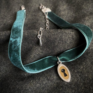 Lukuauguga choker kaelaehe